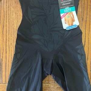 Maidenform Flexees High Waist Thigh Slimmer BLACK FLS095 (Size S) NWT